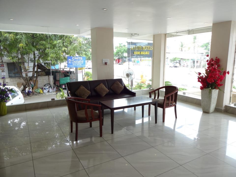 Day, Lobby or reception