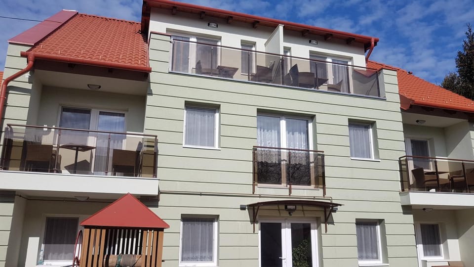 Property building, Balcony/Terrace