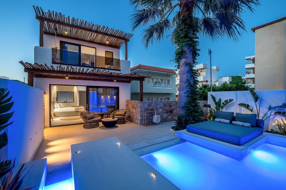 Hot Tub, Pool view, Swimming pool, Inner courtyard view
