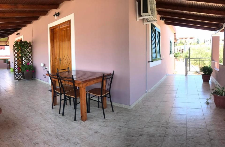 Victoria Apartments Apartment in Ksamil