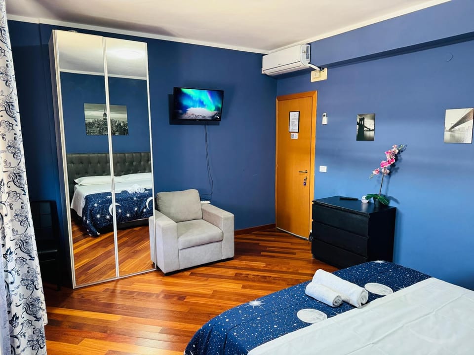 Bed, TV and multimedia, towels