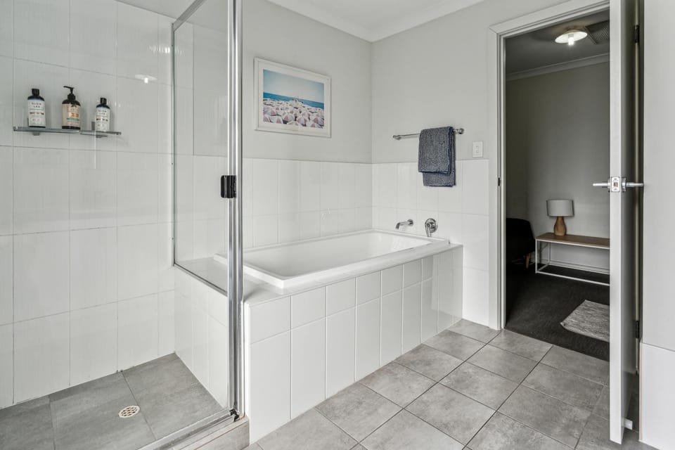 West Croydon Condo House in Adelaide