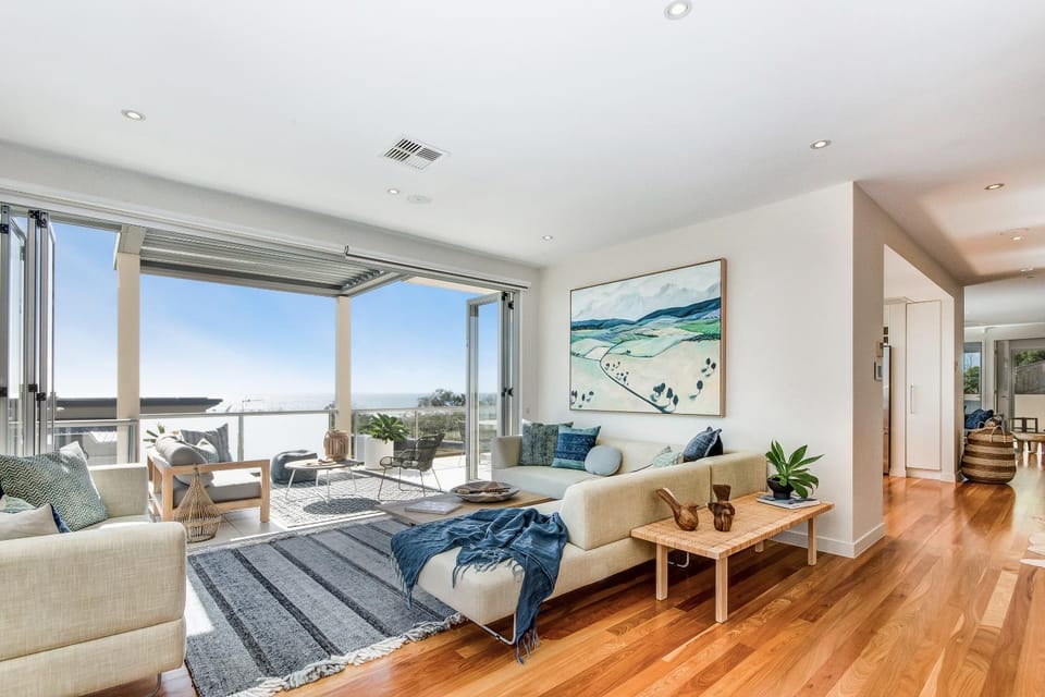 Living room, Sea view