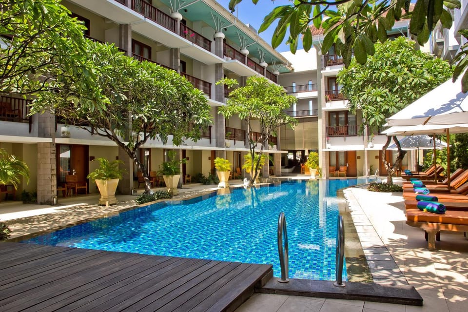Day, Swimming pool, Swimming pool