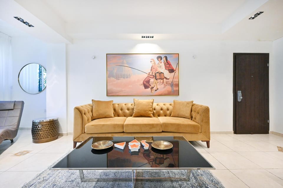 Living room, Seating area