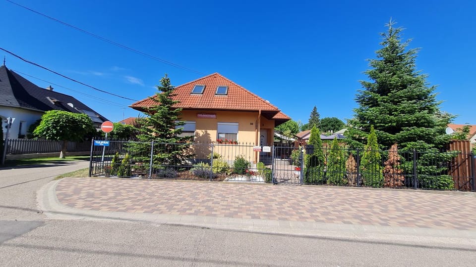 Property building, Street view
