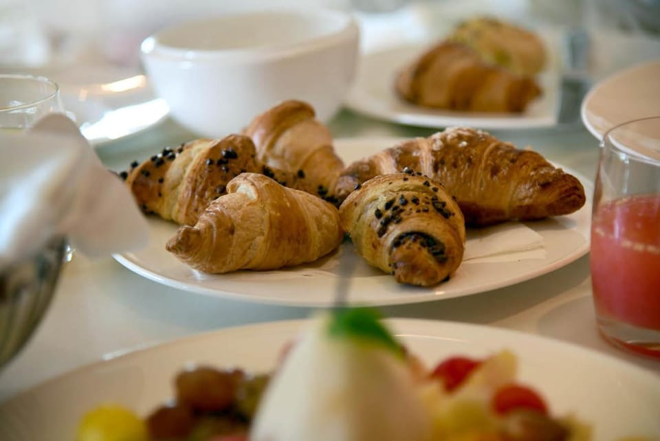 Breakfast, Breakfast