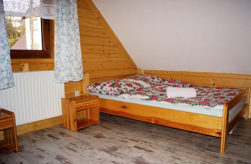 Bed, Living room, Other, Other, Other, Photo of the whole room, Seating area, Bedroom, towels, towels