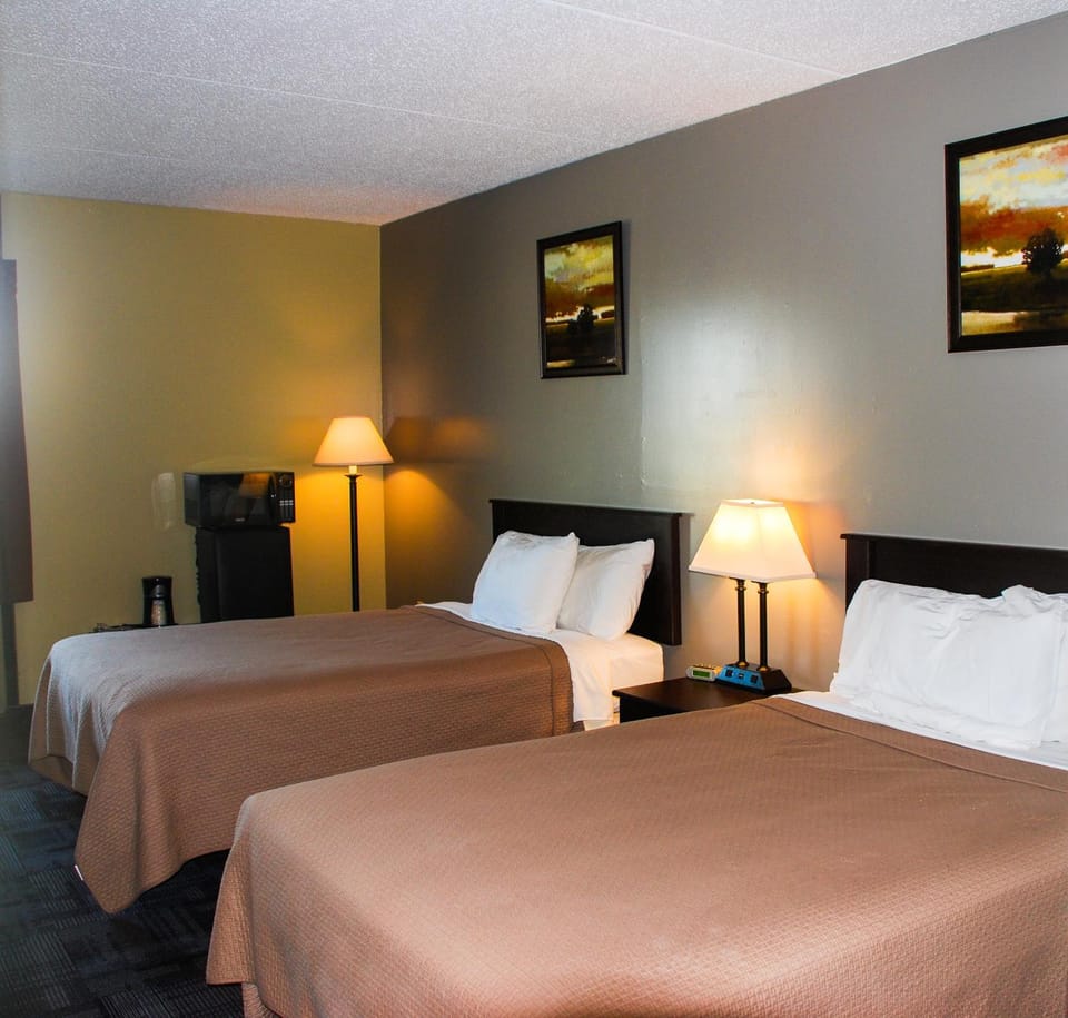 Sunlac Inn Lakota Hotel in North Dakota