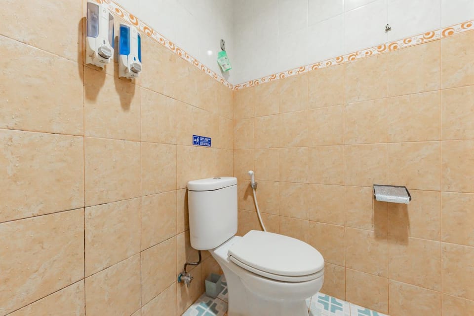 Toilet, Bathroom