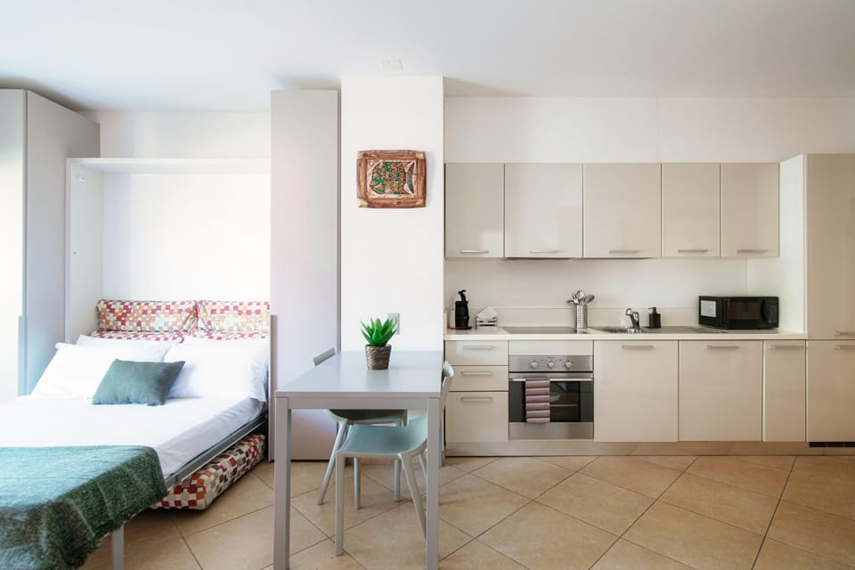 Prestige 7 by Quokka 360 - Quiet Studio with Balcony Apartment in Lugano