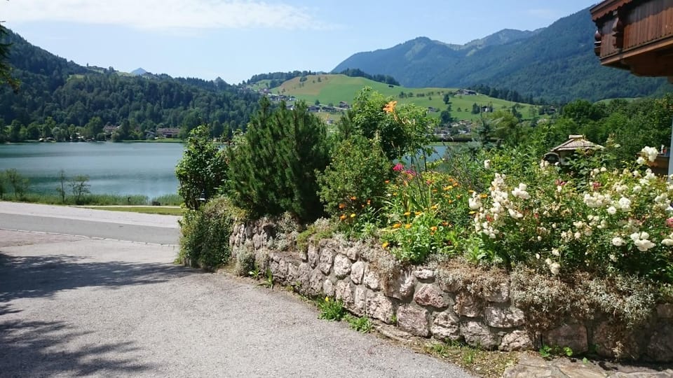 Haus Seeblick am See Apartment in Salzburgerland