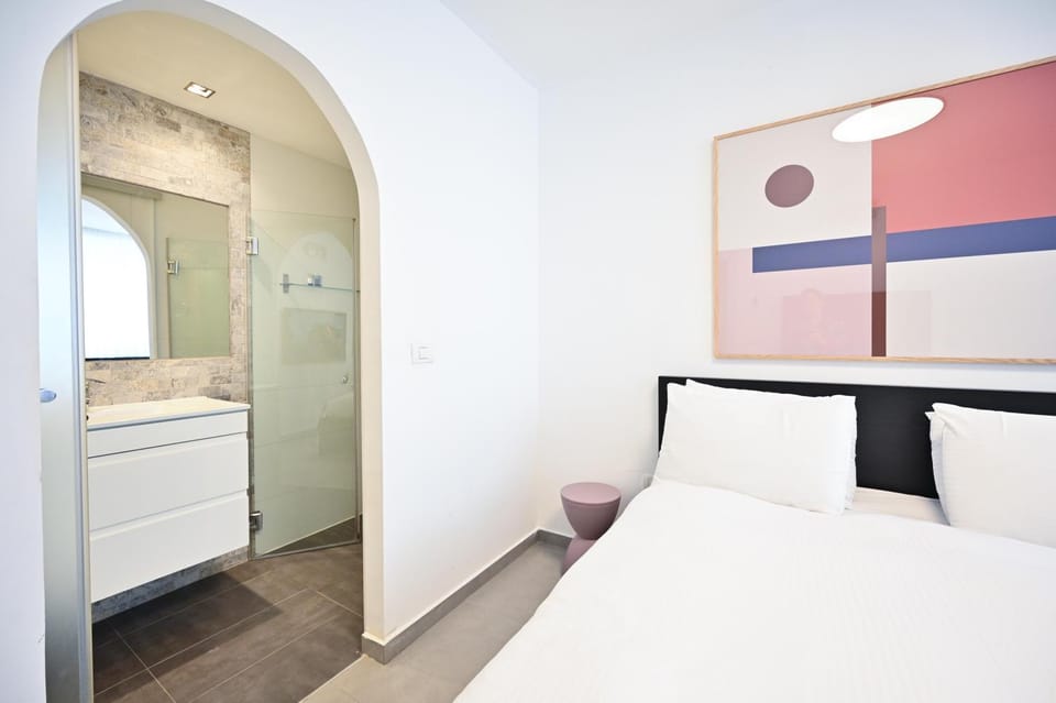 Bed, Bathroom, Bedroom