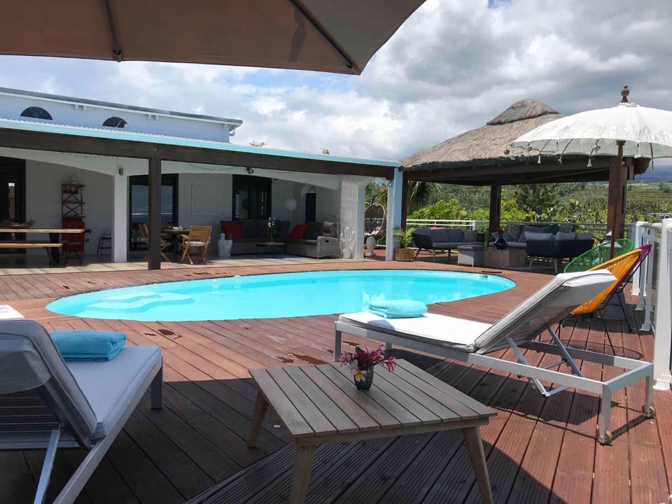 Villa D'Armagnac avec piscine et vue océan Villa in Saint-Paul