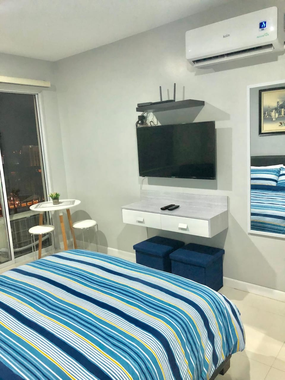Explorer Suite 1004 Apartment in Bacolod