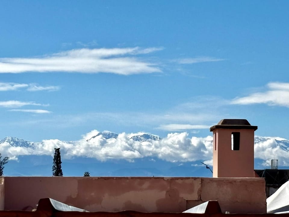 Balcony/Terrace, Mountain view