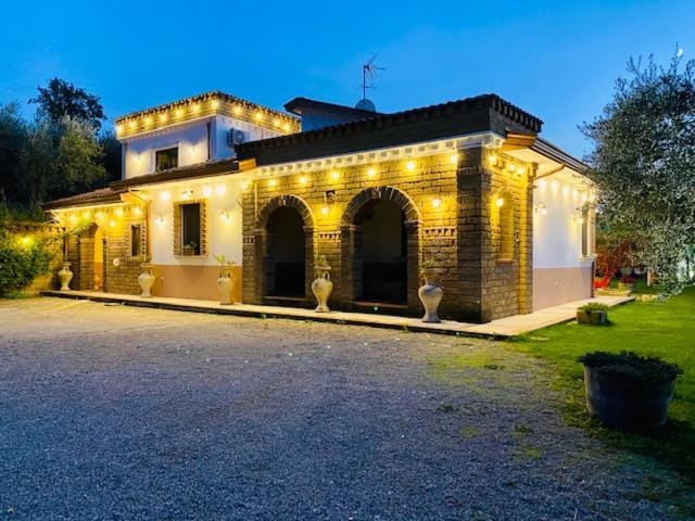 Property building, Night, Landmark view