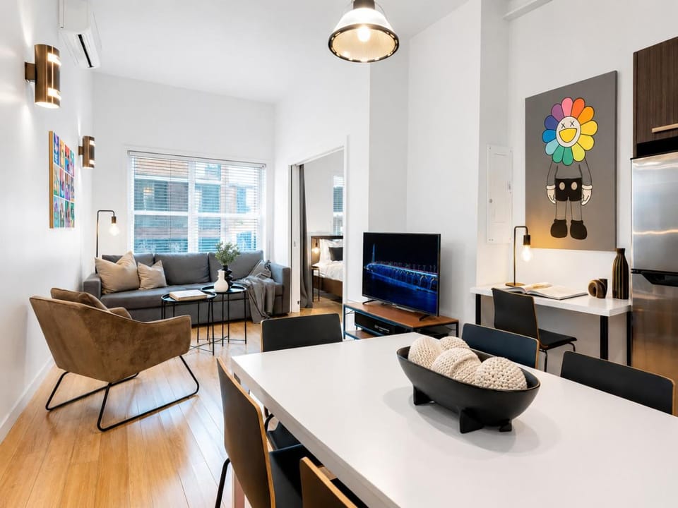Communal lounge/ TV room, TV and multimedia, Kitchen or kitchenette, Living room, Seating area, Dining area, Evening entertainment, minibar