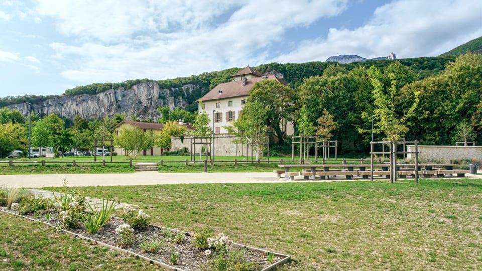 Property building, Mountain view