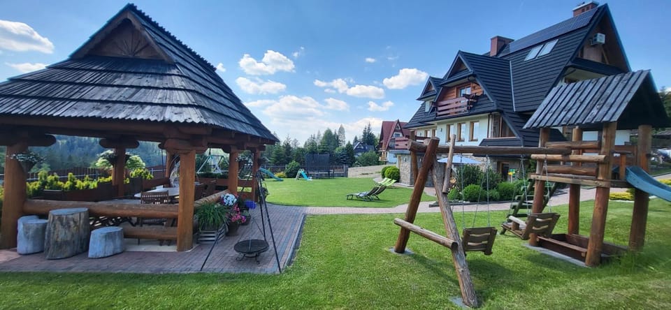 Property building, Day, Natural landscape, Garden