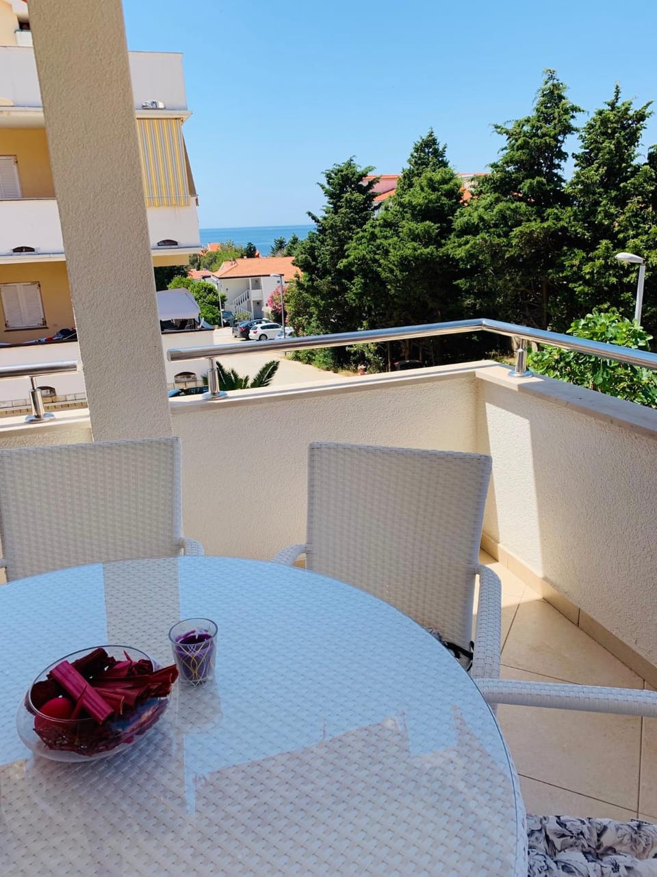 Property building, Day, Balcony/Terrace, Balcony/Terrace, Seating area, Sea view, Parking