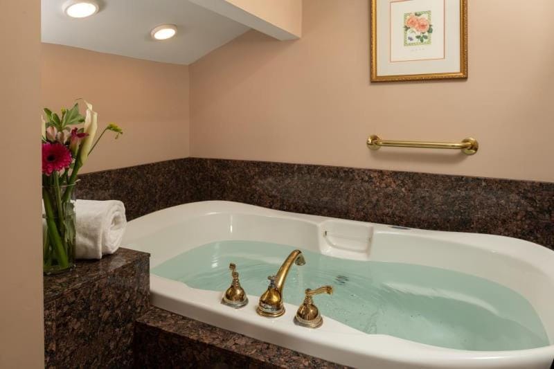 Albemarle Inn - Asheville Bed and Breakfast in Asheville