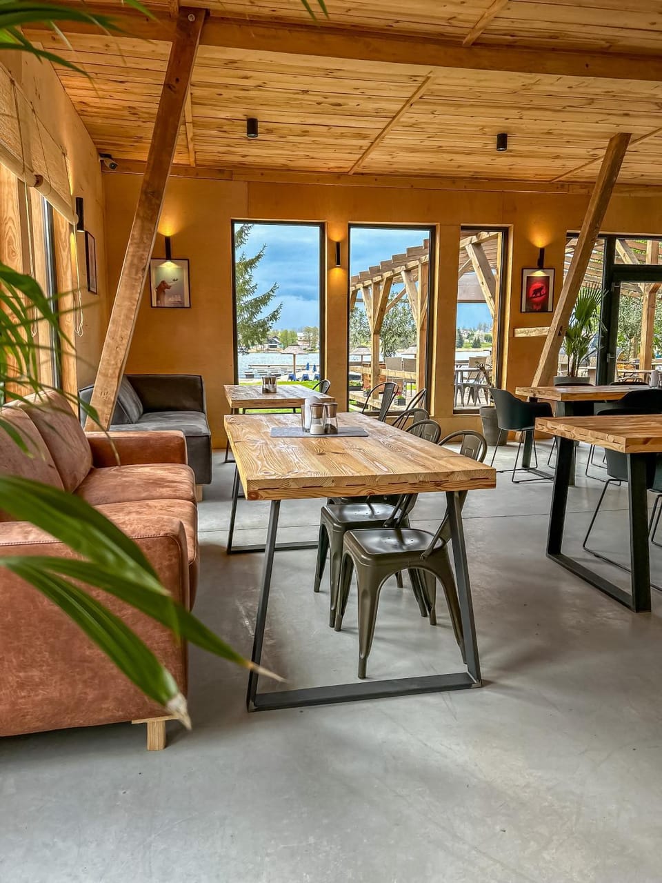 Restaurant/places to eat