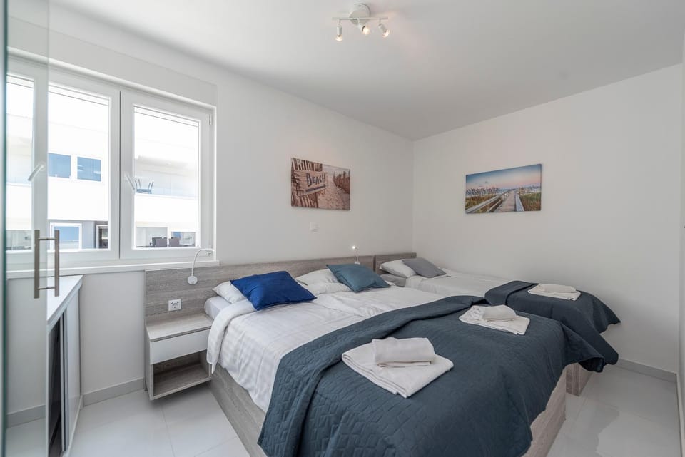 Adris 2 luxury modern apartment with a pool Apartment in Novalja