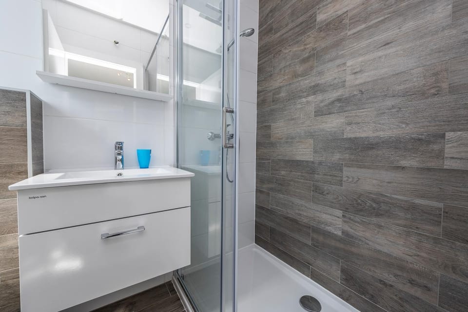 Adris 2 luxury modern apartment with a pool Apartment in Novalja