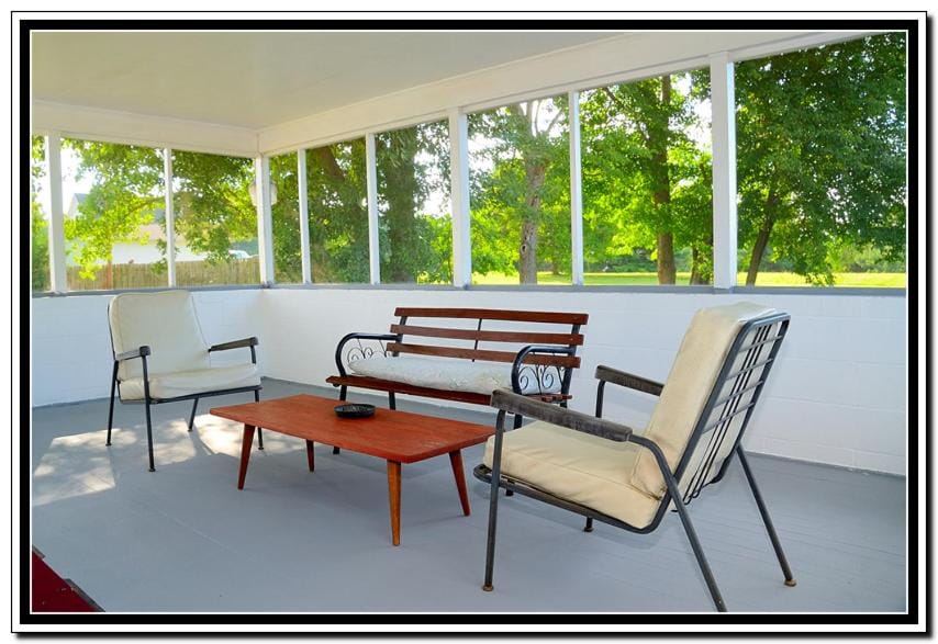 Seating area