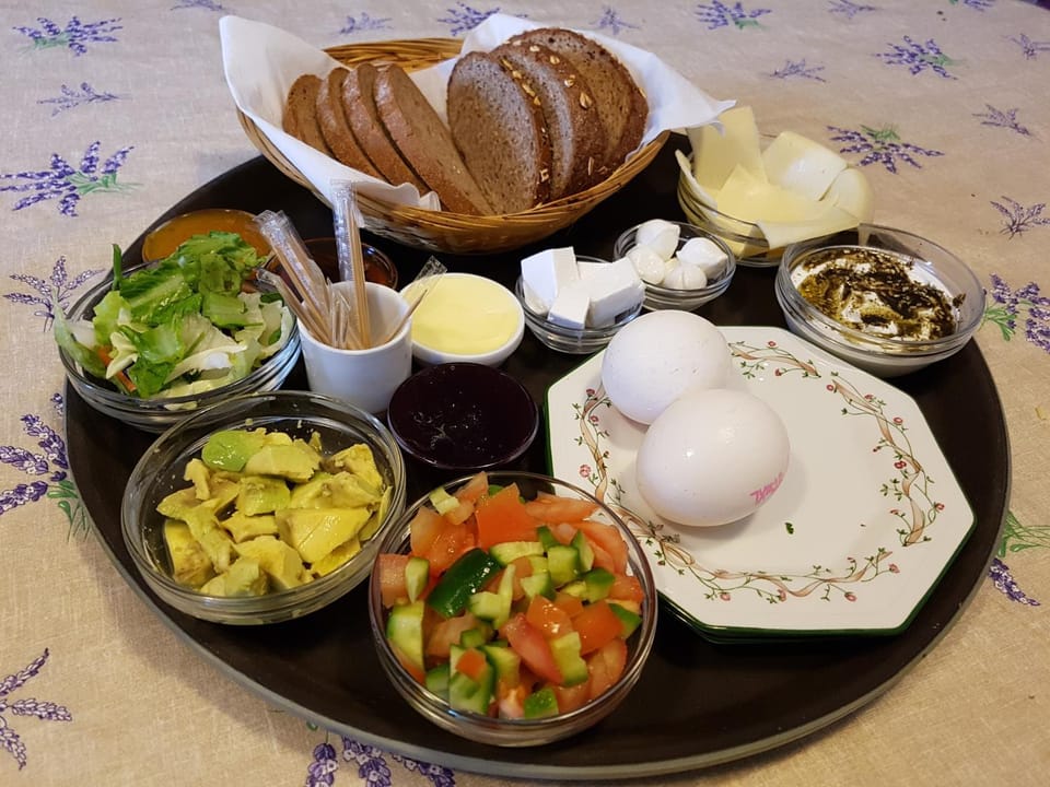 Breakfast, Continental breakfast