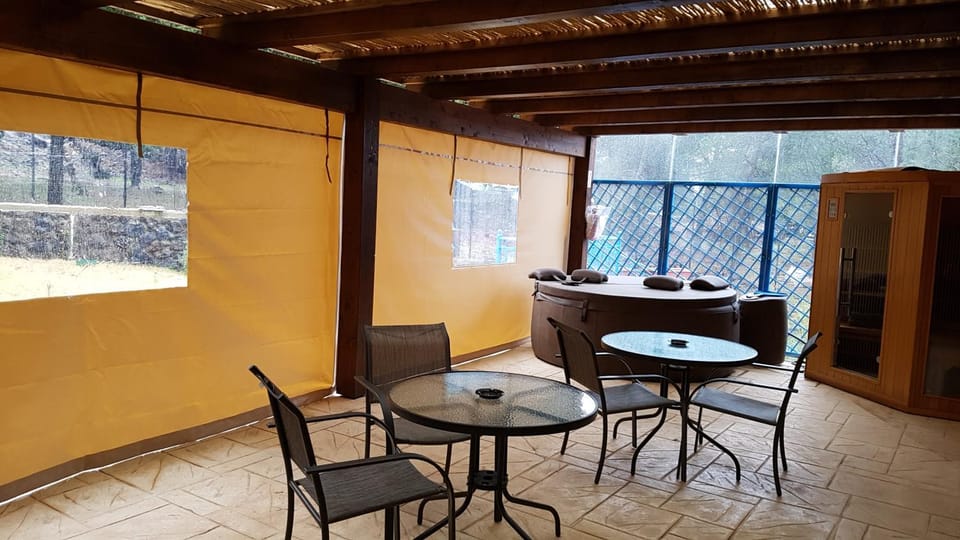 Patio, Balcony/Terrace
