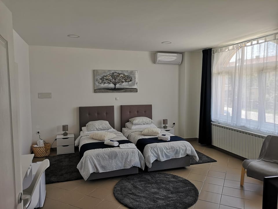 Marko Airport Rooms Bed and Breakfast in Croatia