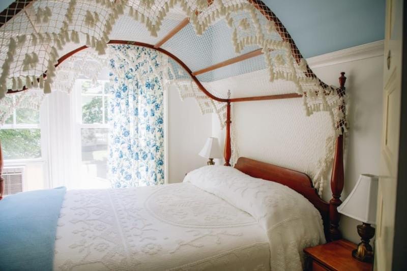 The Belmont Inn Bed and Breakfast in Camden