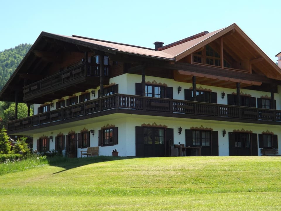 Property building, Summer, Garden