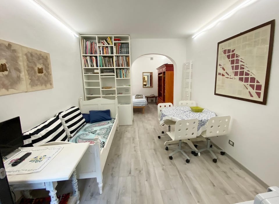 Library, TV and multimedia, Living room, Dining area