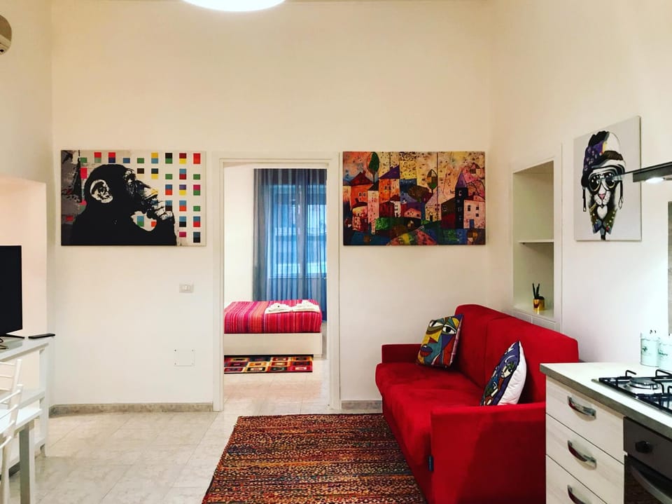 Kitchen or kitchenette, Living room