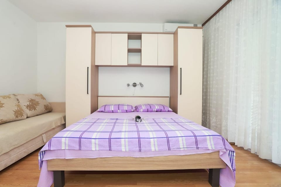 Apartmani Pezo Apartment in Baška Voda
