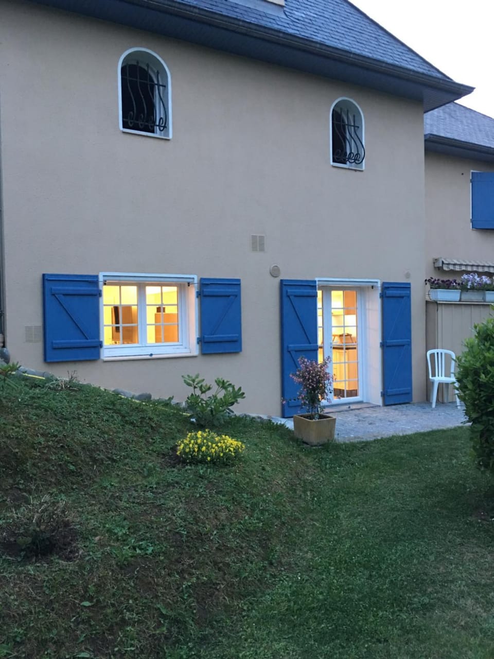Facade/entrance