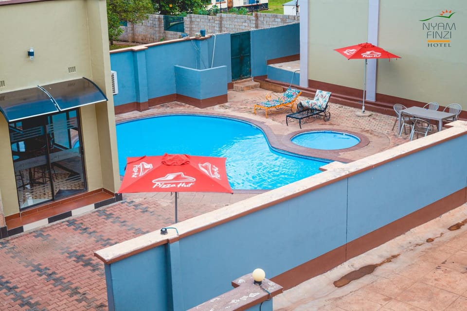 Swimming pool, Swimming pool