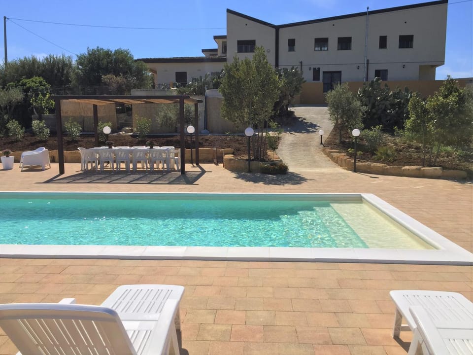 Facade/entrance, Garden, Pool view, Swimming pool, Swimming pool