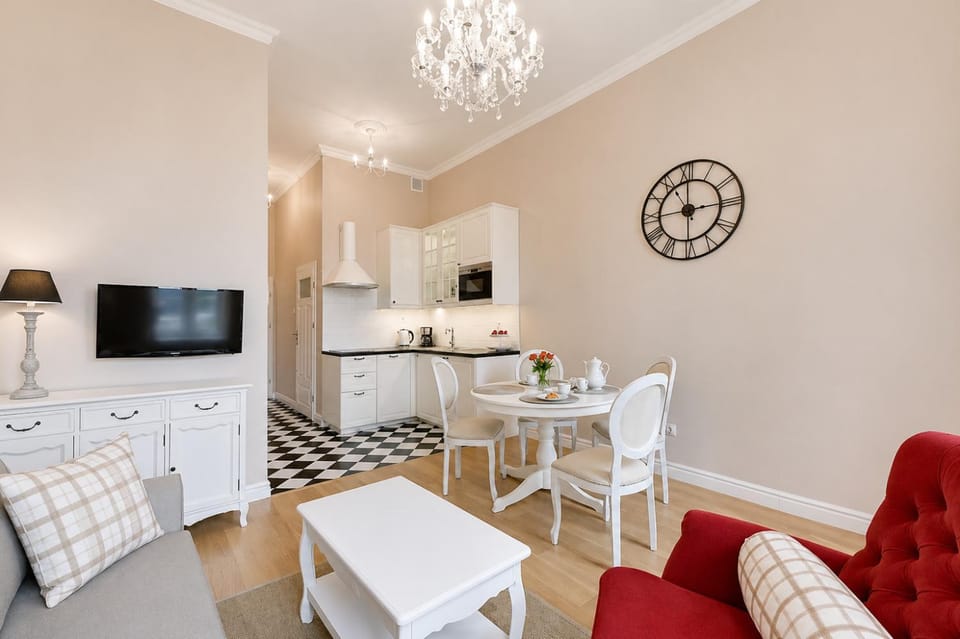Kitchen or kitchenette, Living room, Dining area