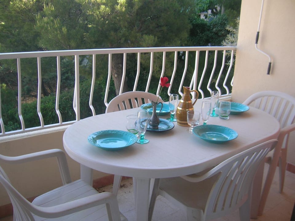 Balcony/Terrace, Garden view