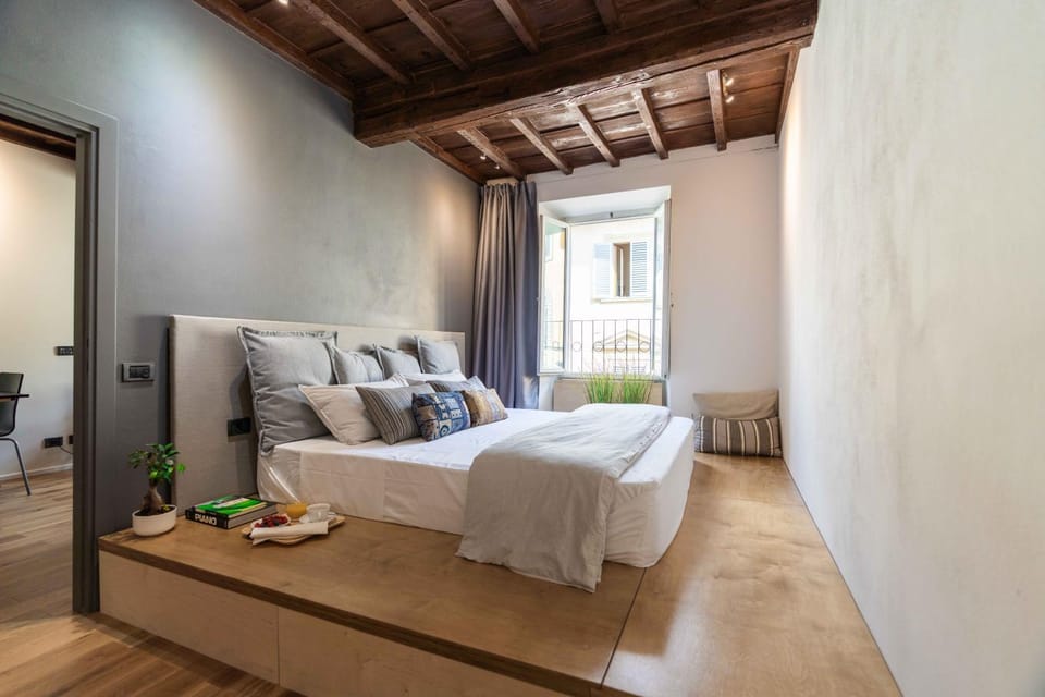 Bed, Photo of the whole room