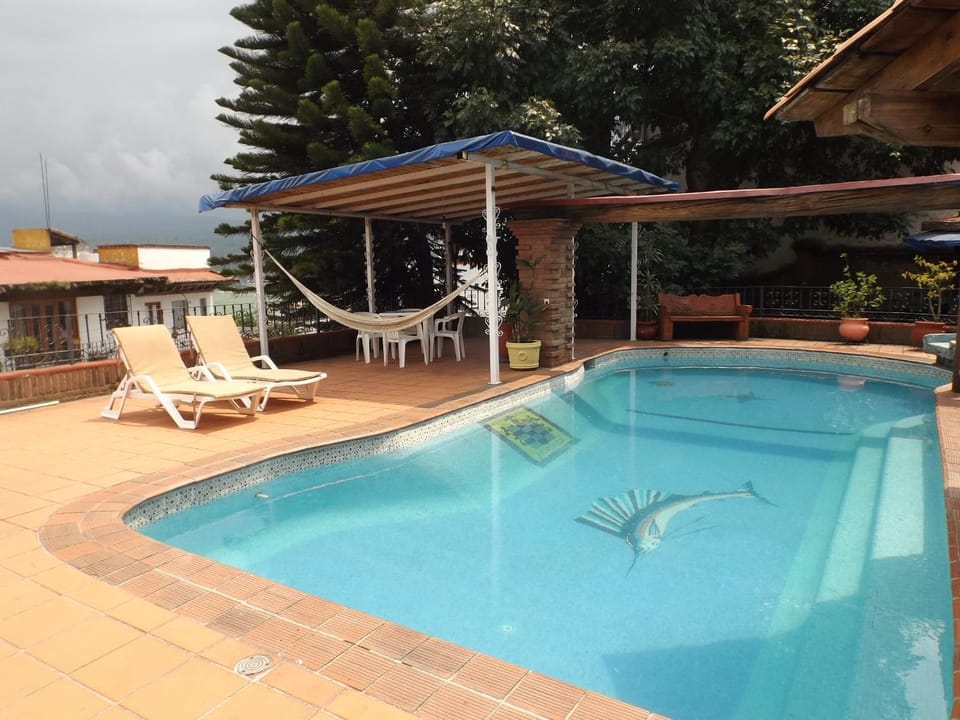 Swimming pool, Swimming pool