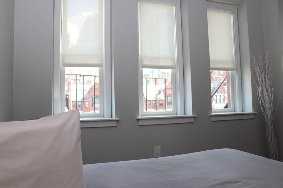 Bed, Bedroom, City view