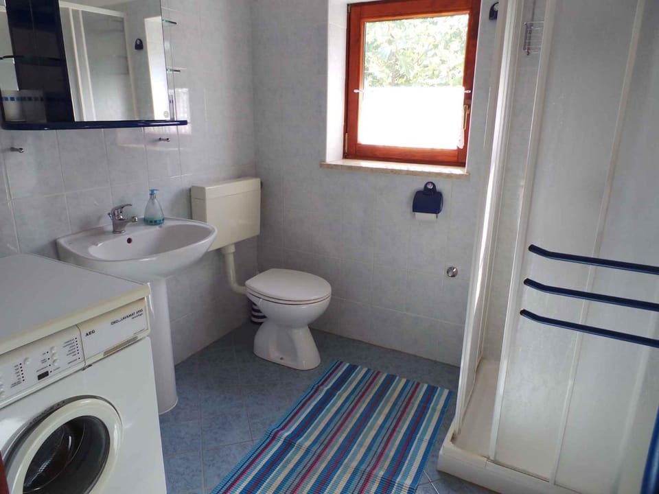 Shower, Bathroom, washing machine