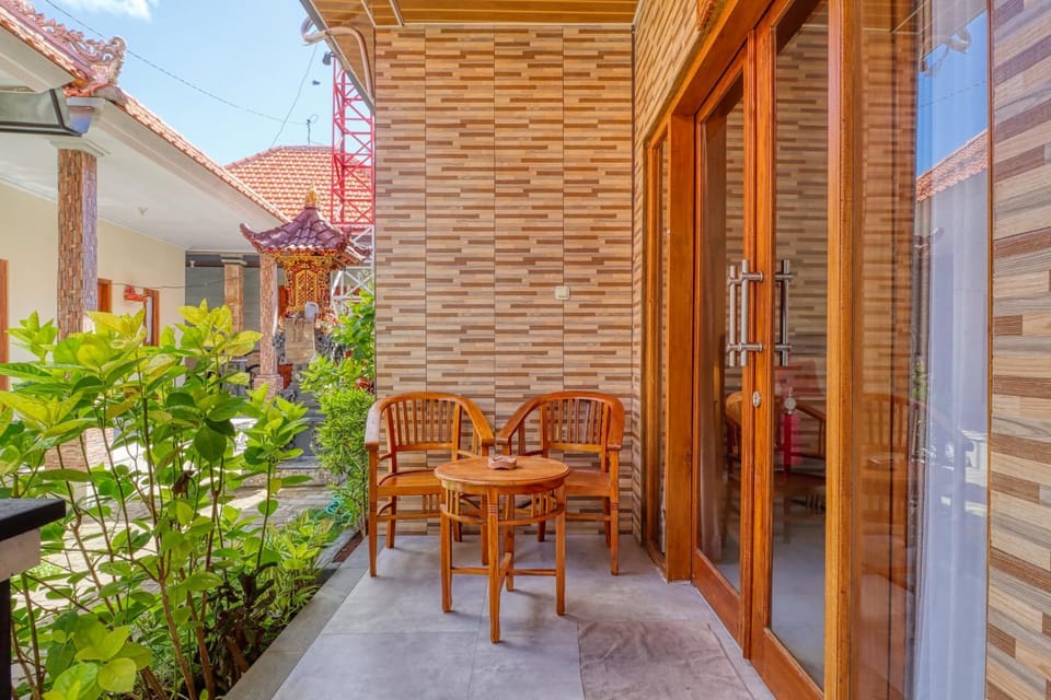 Patio, Seating area