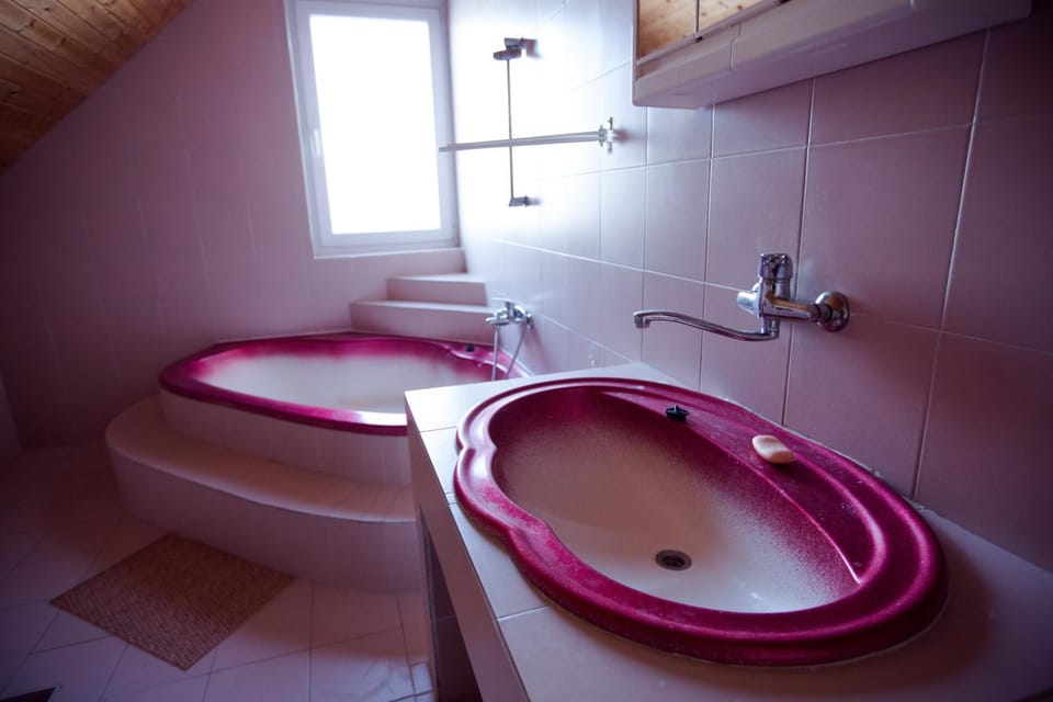Toilet, Bathroom