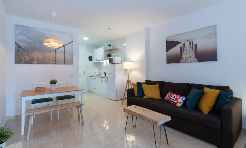 Kitchen or kitchenette, Living room, Dining area